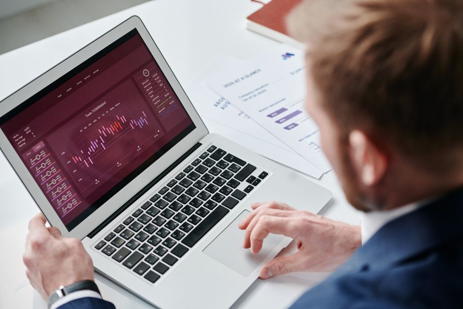 Finanças Pessoais com Inteligência Emocional: Tomando Decisões Financeiras Sustentáveis